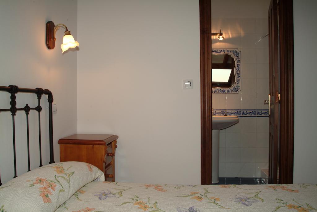 Hospedaje El Somante (Adults Only) San Vicente De La Barquera Δωμάτιο φωτογραφία